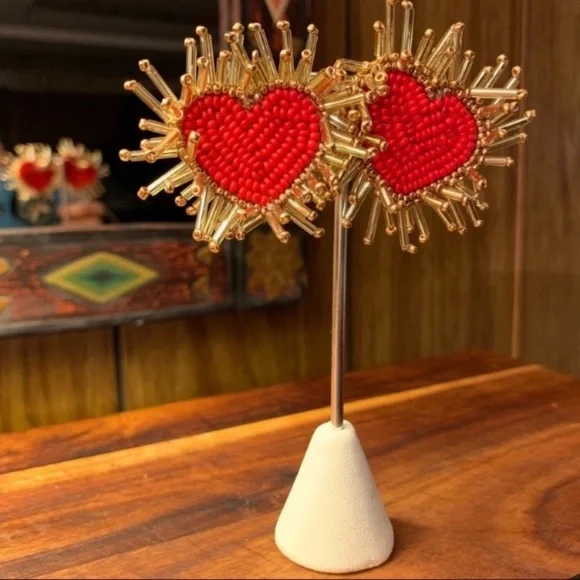 Felt Back Seed Beaded Heart Earrings in Red - Picture 3 of 7